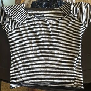Brandy Melville Black and White Fitted Ribbed Tee